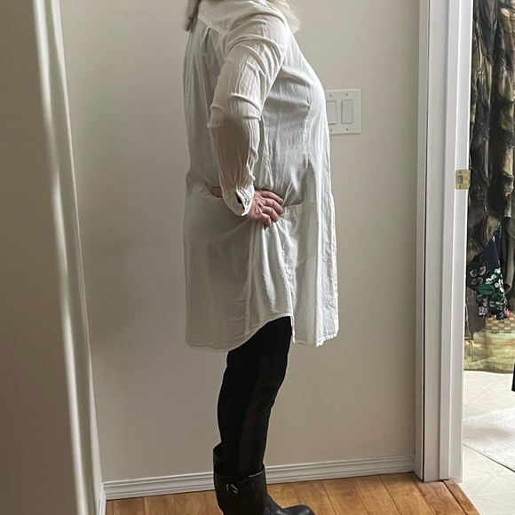NWT Stewart & Brown white organic cotton button down shirtdress. - Picture 12 of 12